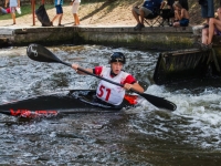 052